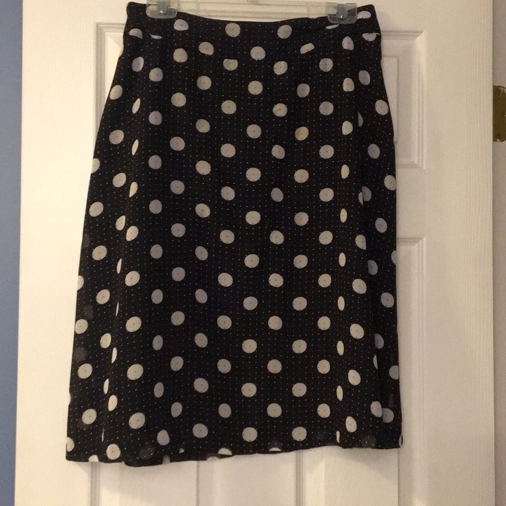 Ladies skirt